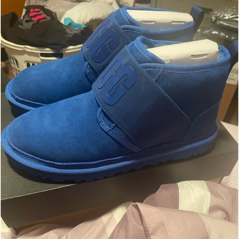 Ugg boots size 10 women/8 men